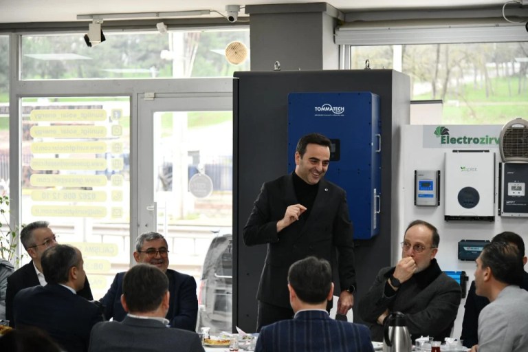 Başiskele’de esnafla buluşmalar sürüyor