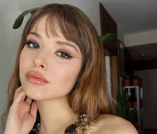 İpek Çiçek: Aile Dizisinde Ceylan Soykan Olarak Göz Kamaştırıyor!