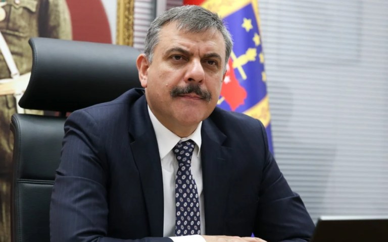 Bakan Çiftçi’den valiliklere ‘başıboş köpek’ talimatı