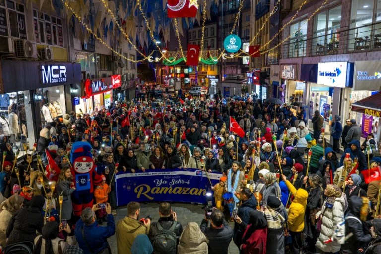 Gebze’de Fener Alayı ile Ramazan coşkusu yaşandı!