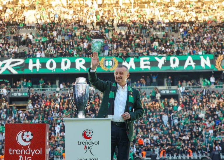 Kocaelispor’un galibiyet sevinci sokağa taştı!