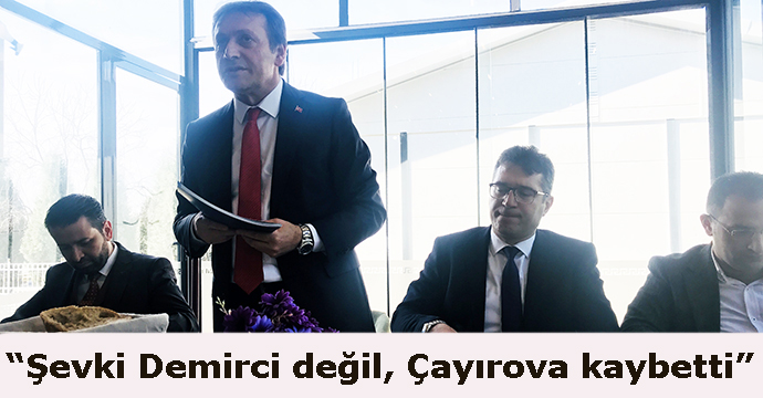 Demirci basın toplantısı düzenledi