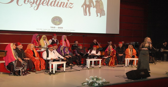 Huzurevi korosundan muhteşem konser