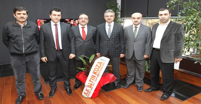 İşveren ile işçi arasında köprü oldu