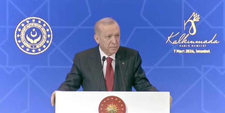 Cumhurbaşkanı Erdoğan’dan Annelere ve Babalara Yeni Düzenleme Müjdesi