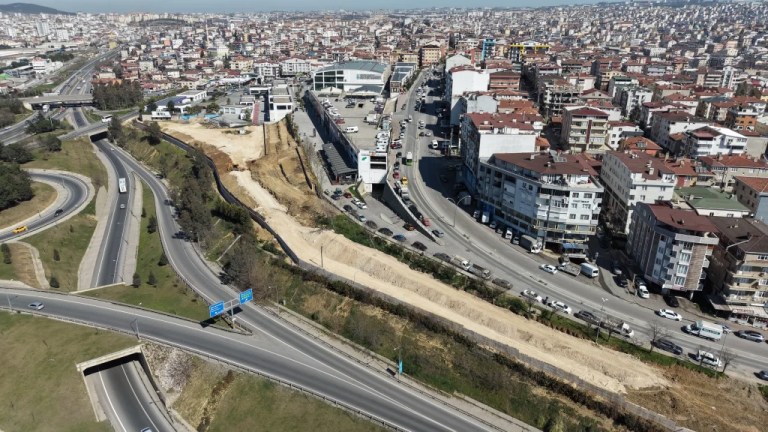 Çayırova’da Kent Park ve Fatih Sultan Mehmet Parkı yenileniyor