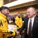 Büyükakın’dan afet gönüllüleriyle iftar buluşması