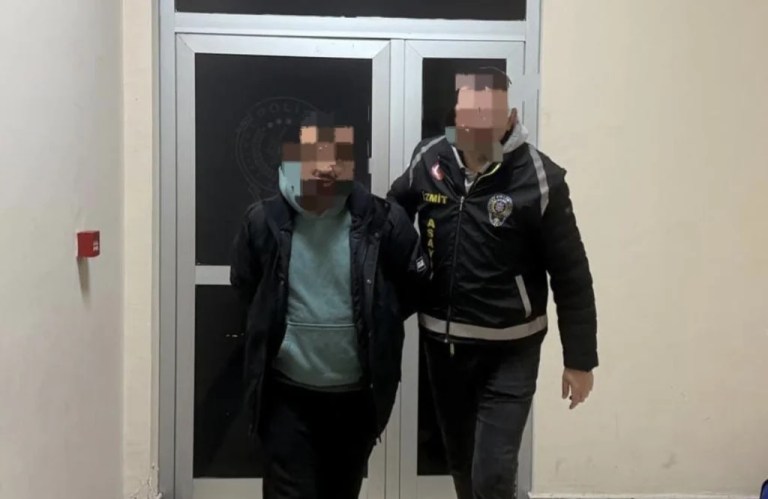 İzmit’te Bilişim Dolandırıcılığı Yapan Şahıs Yakalandı!