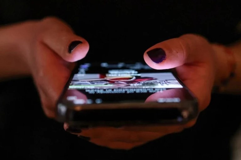 Gabon’da sosyal medya düzenlemesi: Kimlik beyanı zorunlu