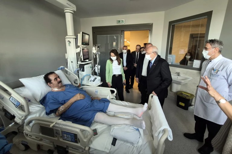 Kılıçdaroğlu’ndan İstanbul Çıkarması: Cindoruk’a Veda, Tatlıses’e Ziyaret