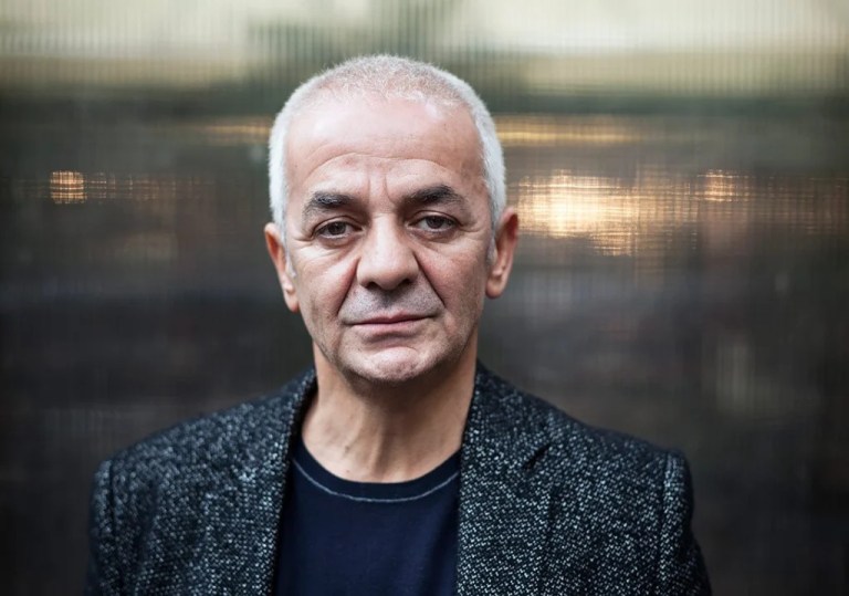 Zafer Algöz’den modern ebeveynliğe eleştiri