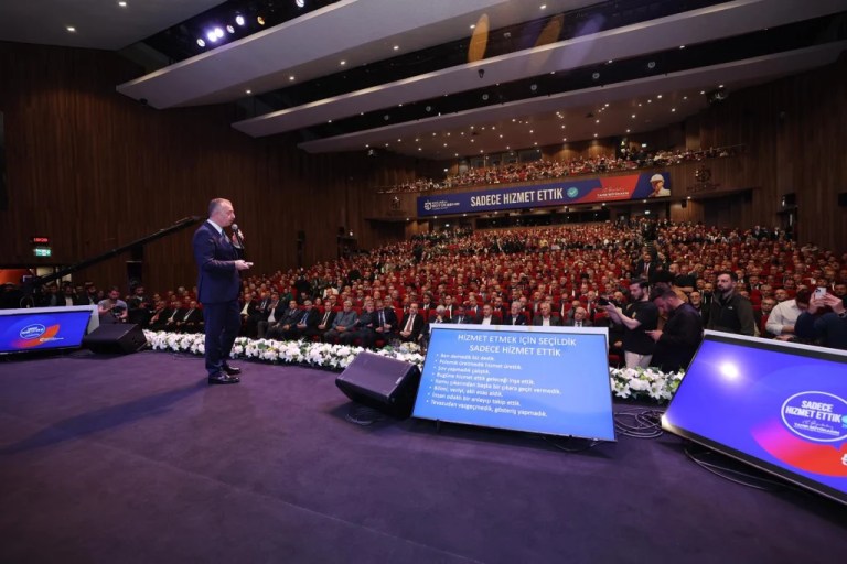 Başkan Büyükakın: Kütüphaneler gençlerin gözdesi