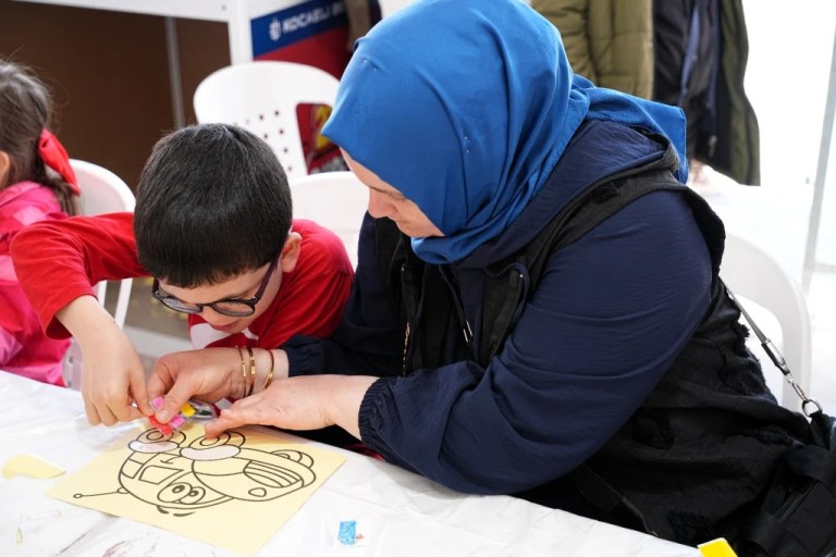 Özel gereksinimli çocuklar 23 Nisan’ı kutladı