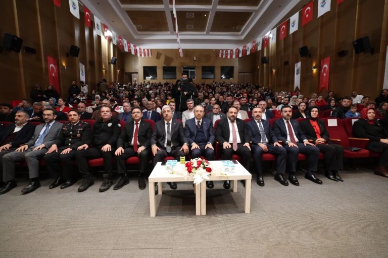 Dilovası’nda 23 Nisan coşkusu yaşandı