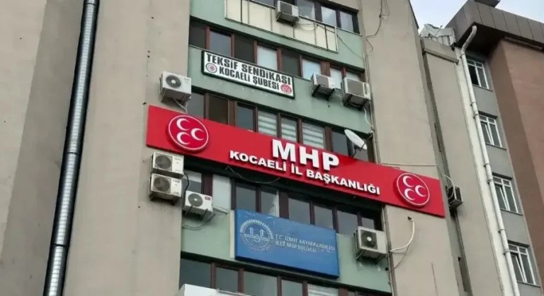 MHP Kocaeli’de 4 yöneticiden ortak istifa