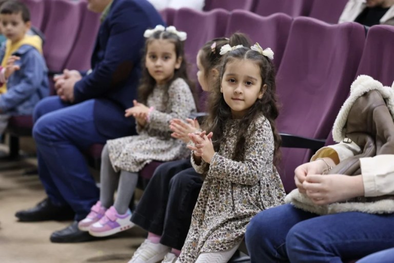 Kartepe’de tiyatro rüzgarı esti