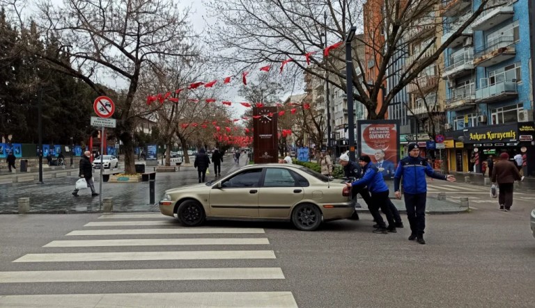 Kocaeli Zabıtası’ndan Vatandaşa Kapsamlı Destek