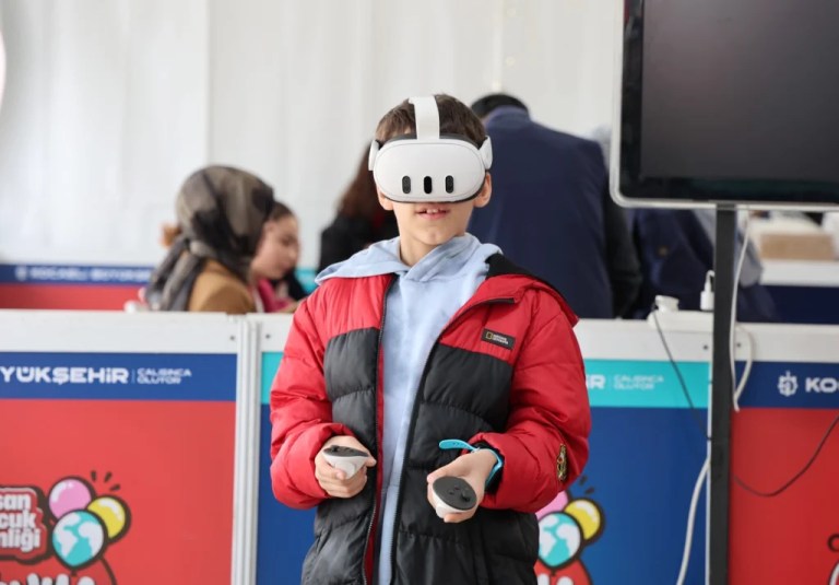 Milli İrade Meydanı Çocuklarla Şenlendi