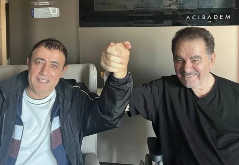 Mahmut Tuncer’den İbrahim Tatlıses’e Moral Ziyareti