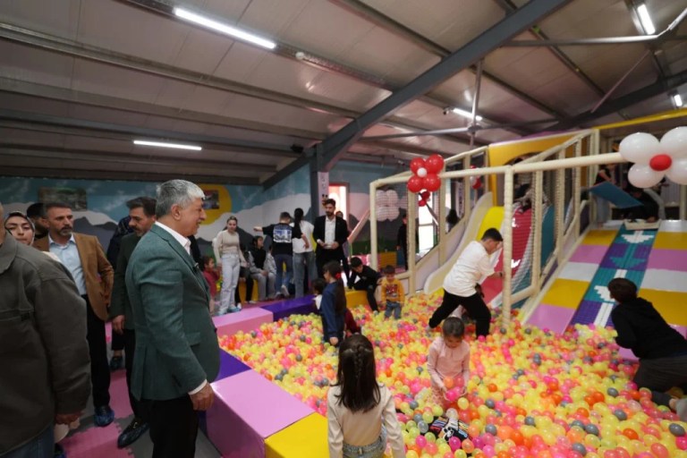 Dilovası’nda Çocuk Oyun Evi Yeniden Açıldı