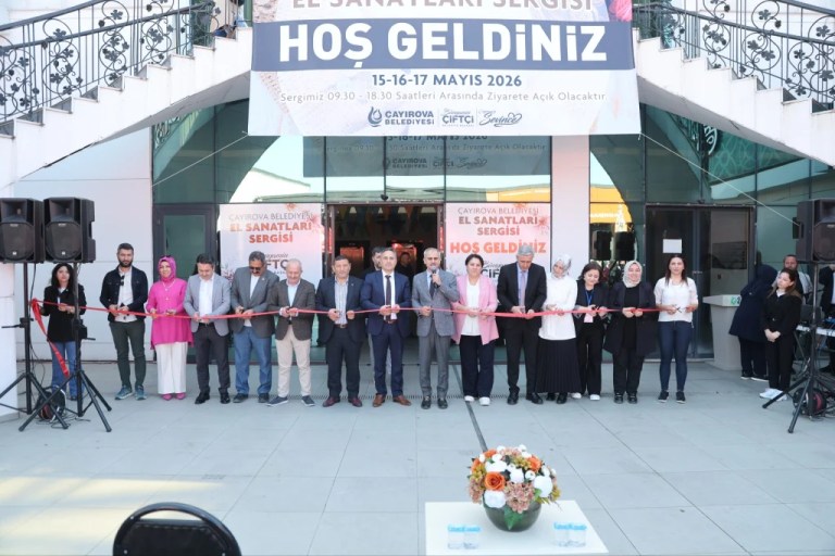 Çayırova’da El Sanatları Sergisi Açıldı