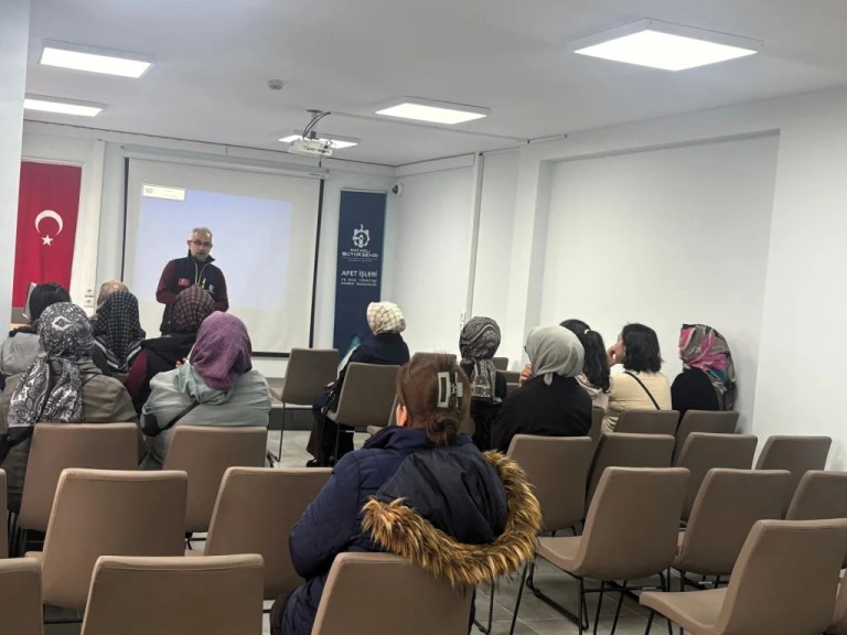 Kocaeli’de Kadınlarla Afet Direnci Artıyor