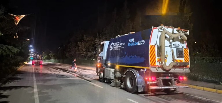Kocaeli’de bayram öncesi yol mesaisi