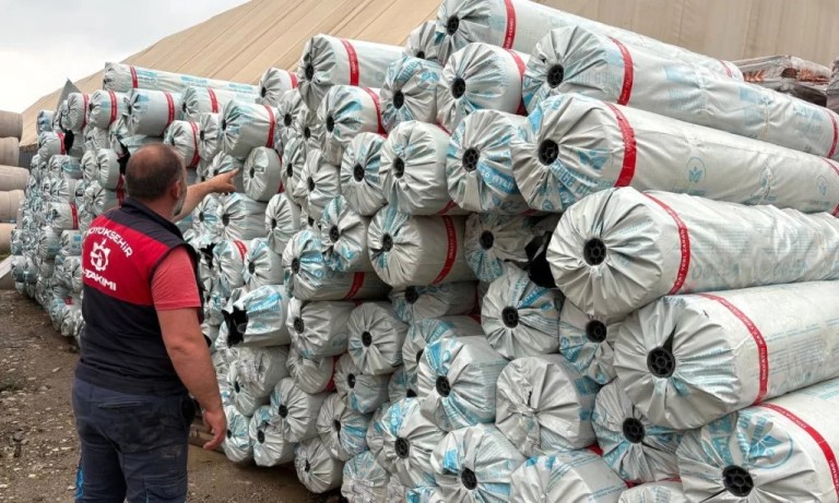 Kocaeli’den çiftçilere sera naylonu desteği