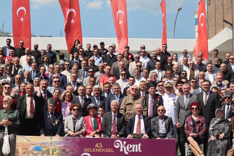 Kocaeli’de geleneksel bayramlaşma coşkusu