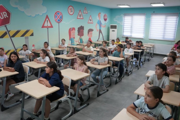 7 bin 530 öğrenci trafik kurallarını öğrendi!