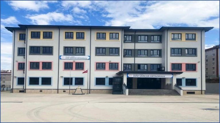 Aziz Sancar Ortaokulu Velilerinden Müdür Tepkisi
