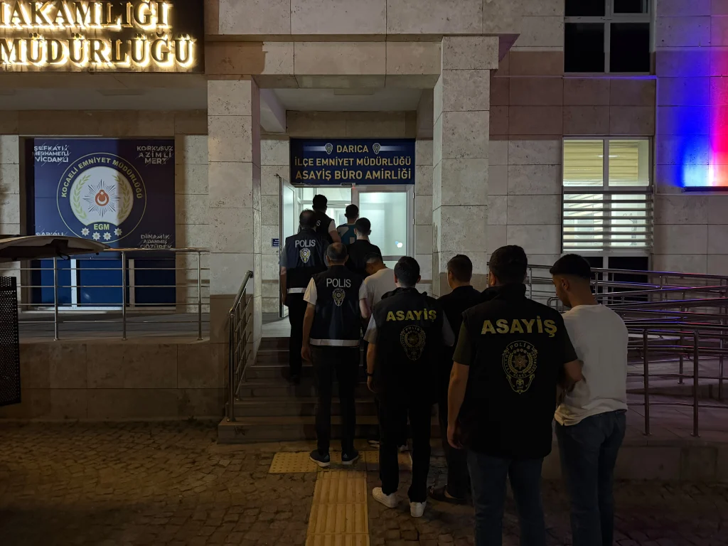 Darıca'da market ve kuyumcu soyguncuları tutuklandı!