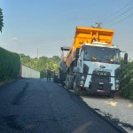 Kartepe’de asfalt mesaisi sürüyor