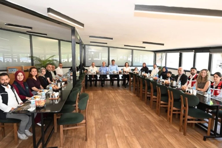 Kartepe’de şehit babalarına duygu dolu Babalar Günü