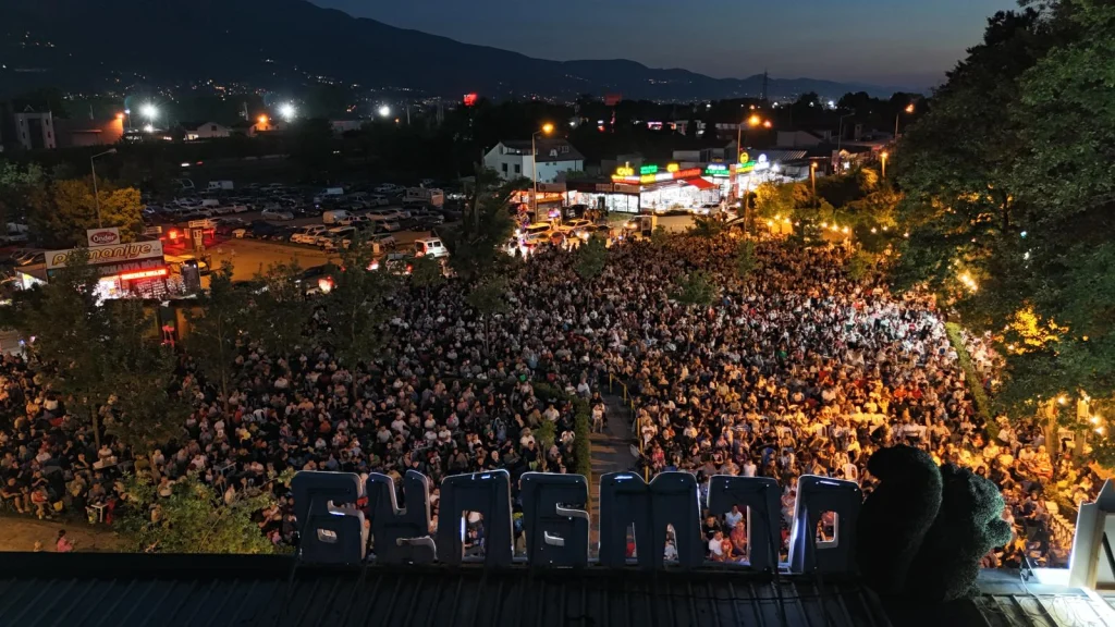 ORMANYA’DA BUZ DEVRİ’NE REKOR KATILIM!