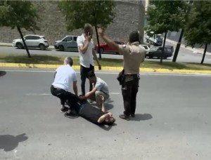 Gebze Adliyesi önünde bir kişi vuruldu!