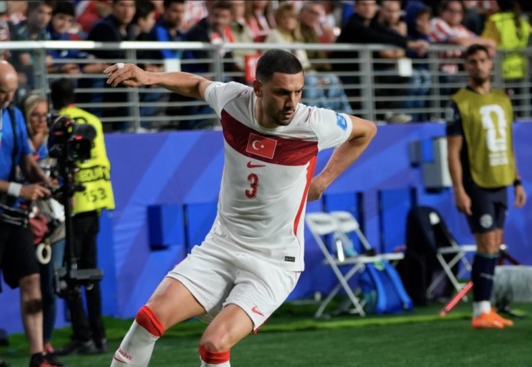 Merih Demiral’dan özür mesajı