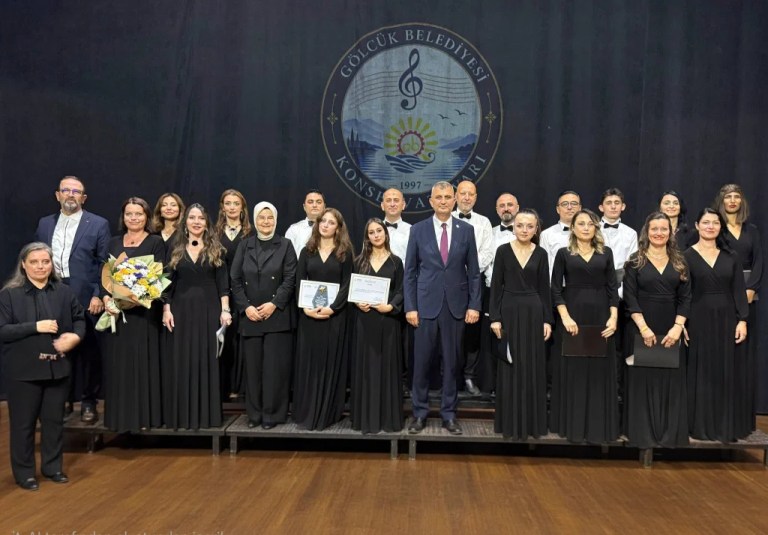Gölcük'ten unutulmaz halk müziği ziyafeti