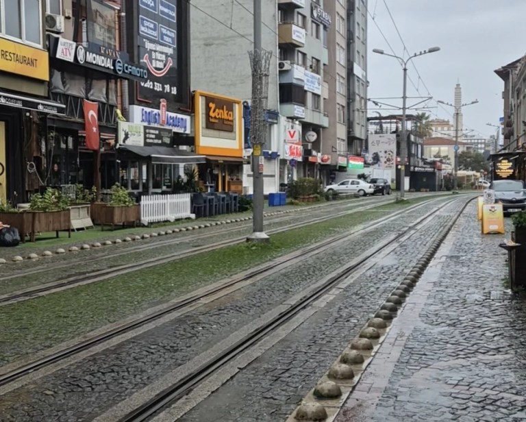 Kocaeli’ye kuvvetli sağanak ve rüzgar uyarısı!