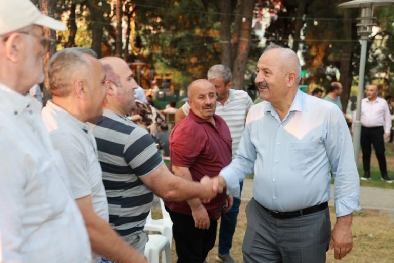 Başkan Büyükgöz Çamlık Parkı'nda vatandaşlarla buluştu - 3. görsel