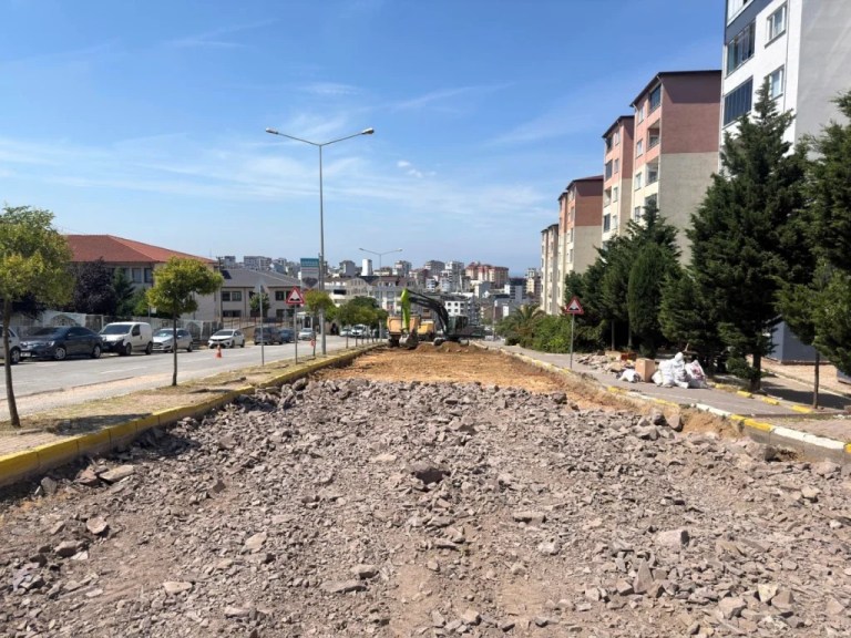 Bahriye Üçok Caddesi'ne konforlu ulaşım hamlesi - 3. görsel