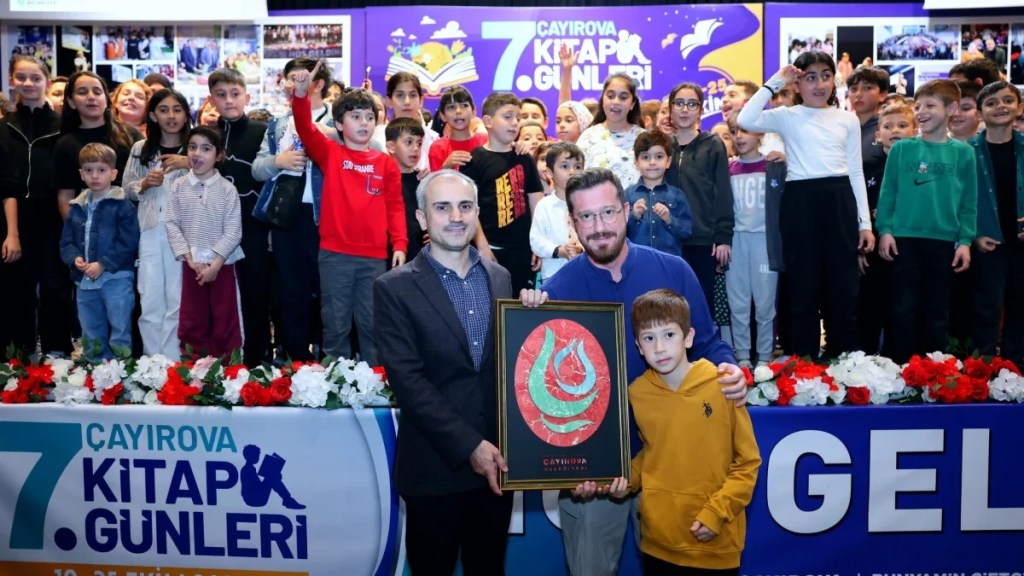 Çayırova Kitap Günleri’nde Sertaç Abi coşkusu