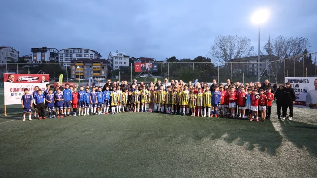 Derince’de Cumhuriyet Kupası sahibini buldu