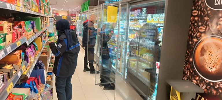 Dilovası'nda marketler mercek altına alındı