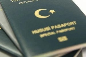 Gazetecilere yeşil pasaport teklifi Meclis’te