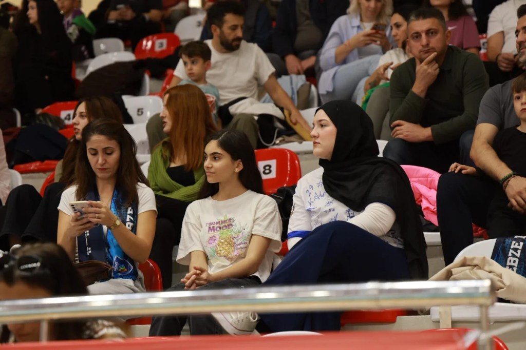 Gebze Belediyespor Evindeki İlk Maçı Kazandı