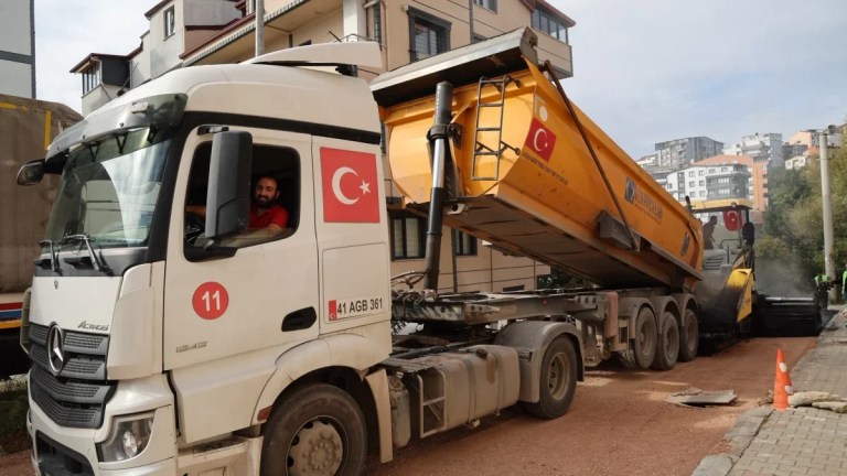 Gebze yollarında hummalı altyapı mesaisi