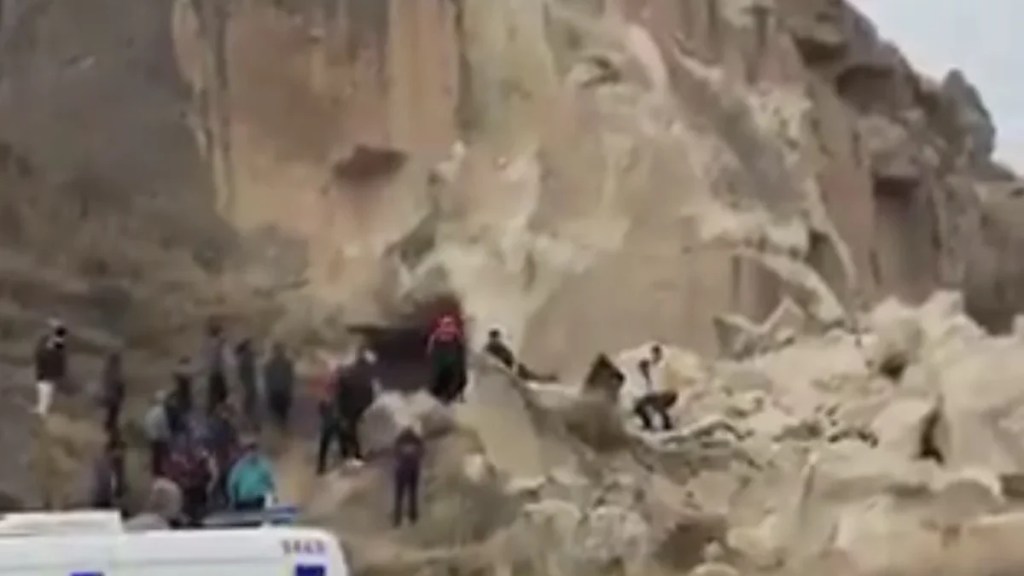 Göreme’de kaya düşmesi can aldı!
