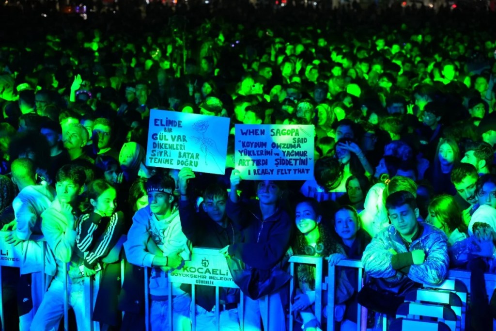 İzmit'te Sagopa Kajmer ile Cumhuriyet coşkusu