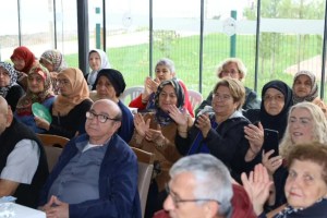 Körfez’de yaşlılar gününde renkli buluşma